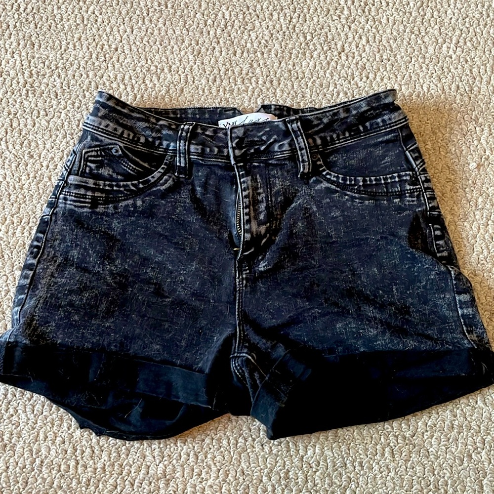 Black Stone-Wash High Rise Jean Shorts. Size 4 / 6 with 27inch Waist